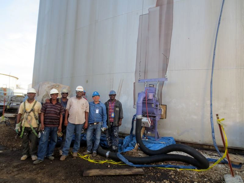 Instalación y Puesta en Marcha de Máquina Granalladora Automática Portátil – PetroJam Jamaica